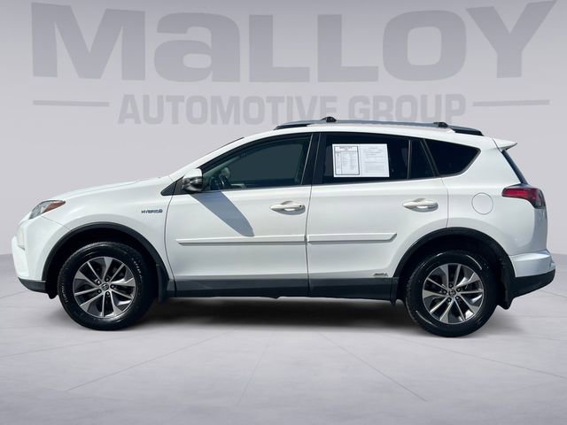 Used 2018 Toyota RAV4 XLE w/ Convenience Package AWD/4WD image 2