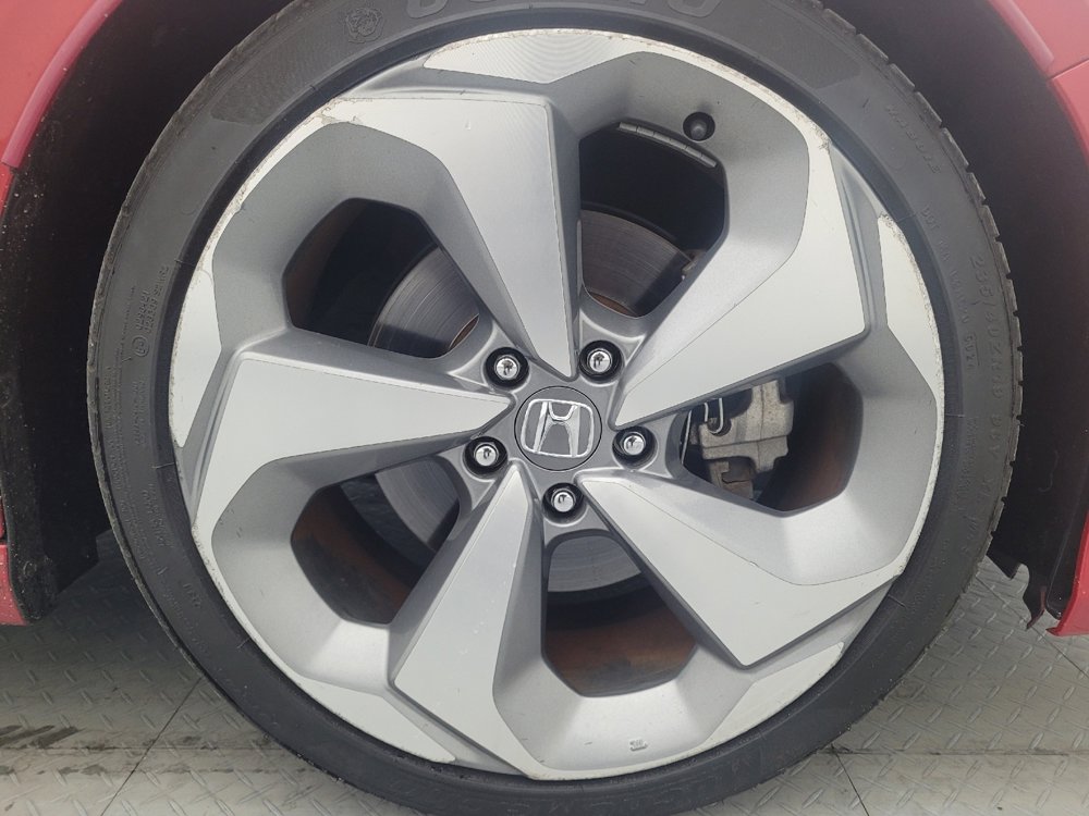 Used 2018 Honda Accord Touring image 31