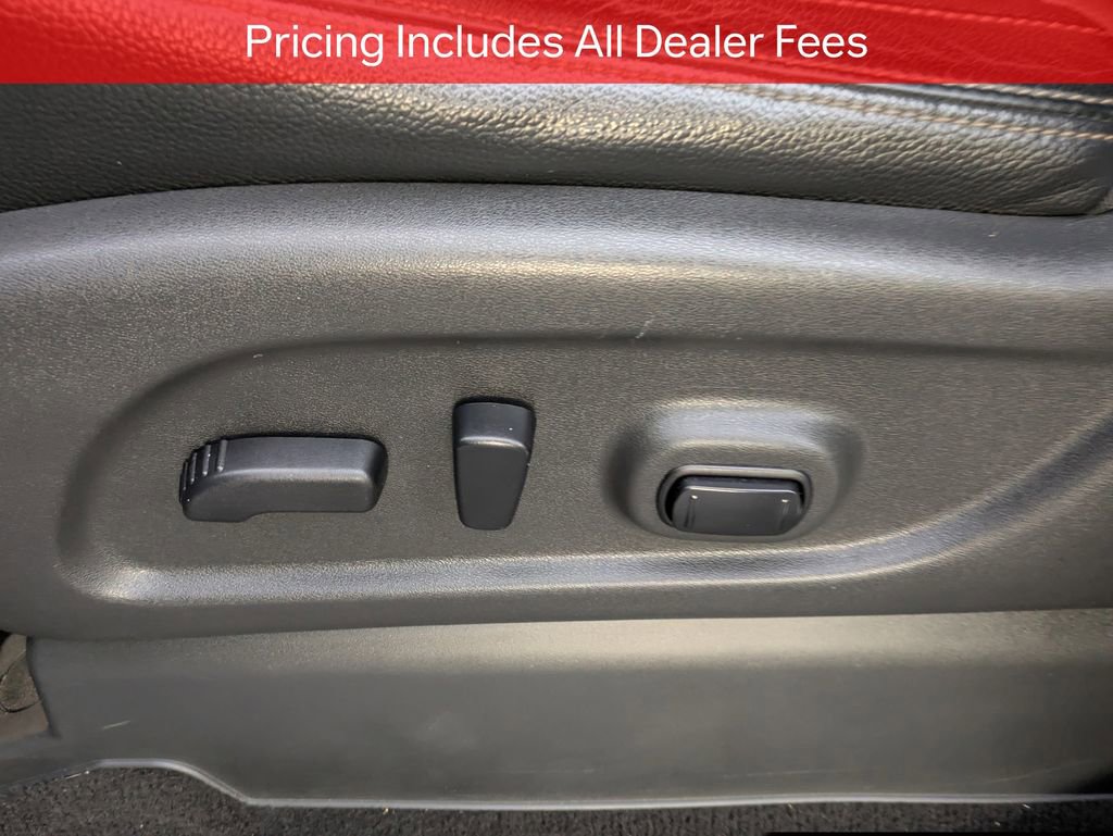 Used 2017 Nissan Titan SL w/ SL Towing Convenience Package RWD image 20