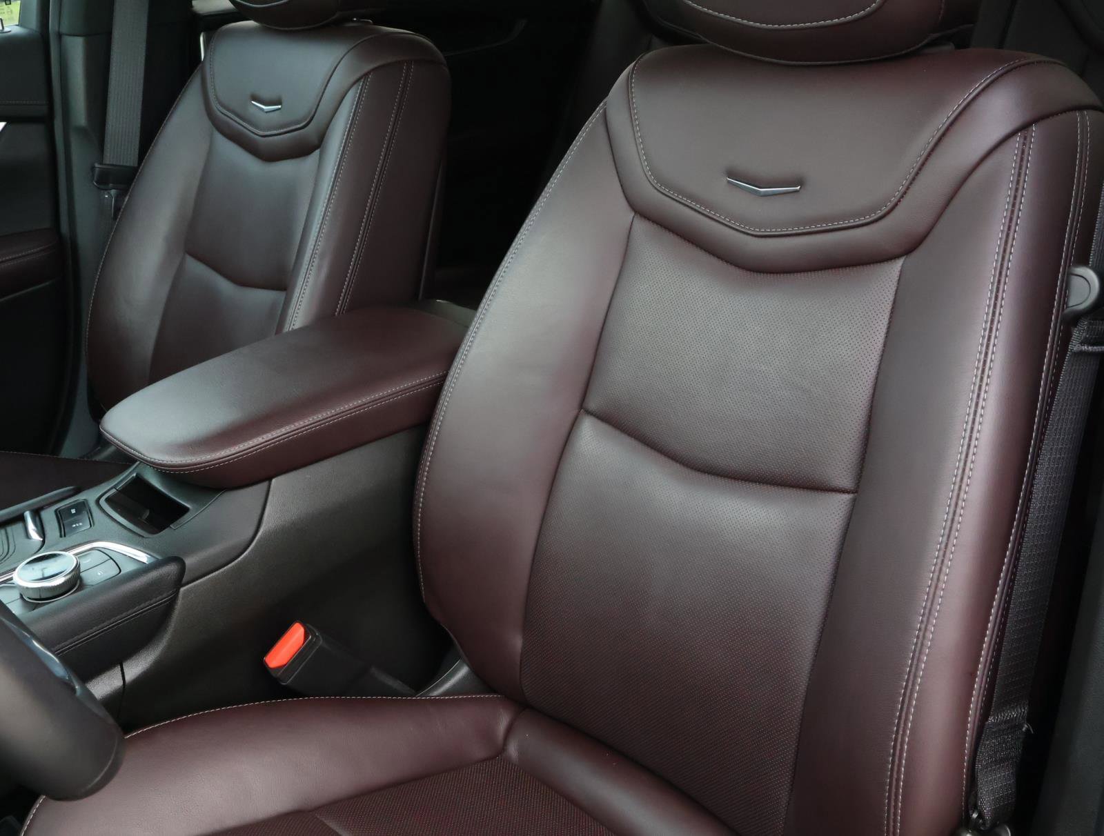 Used 2024 Cadillac XT6 Premium Luxury FWD image 18