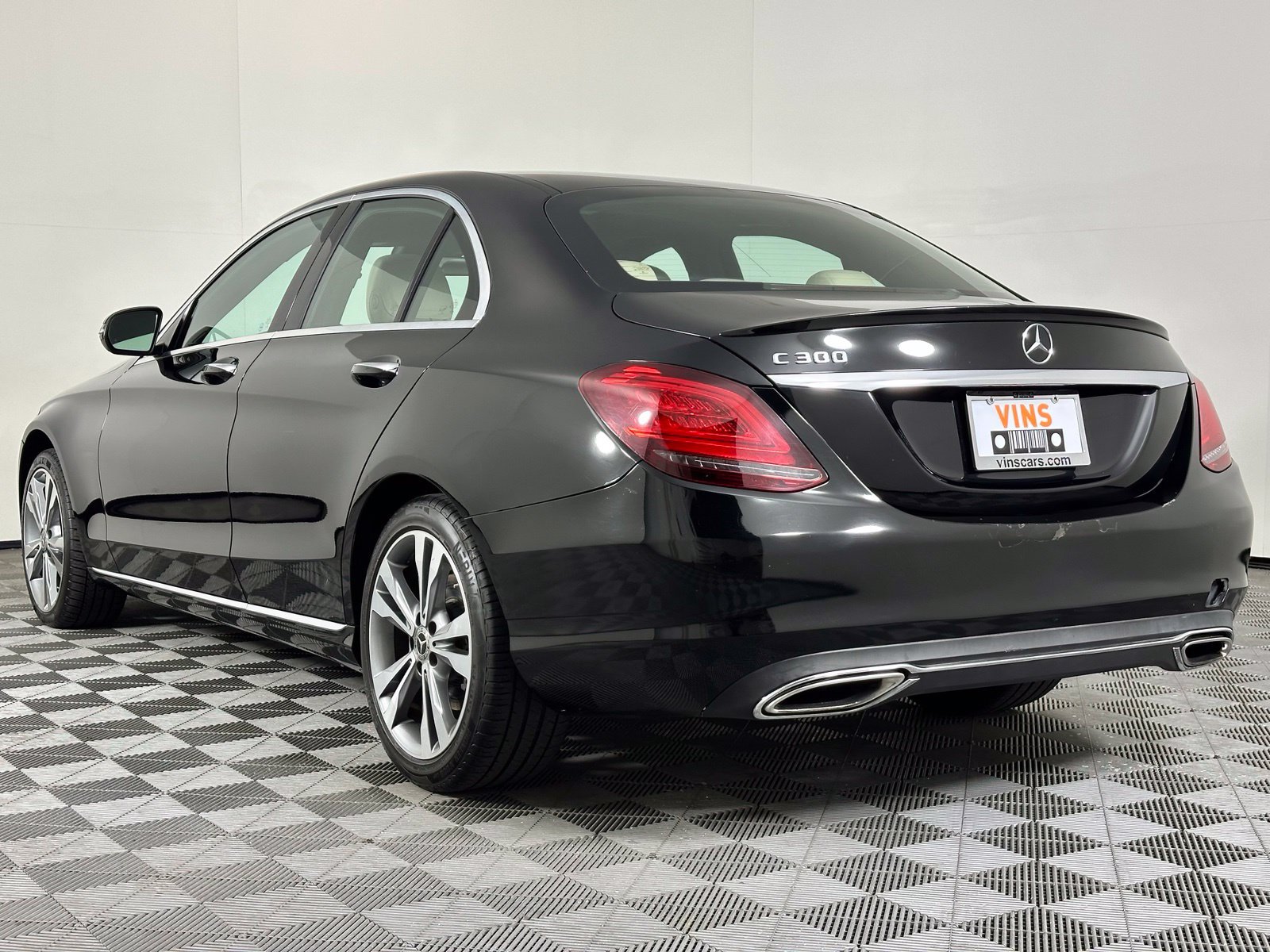 Used 2019 Mercedes-Benz C 300 Sedan image 30