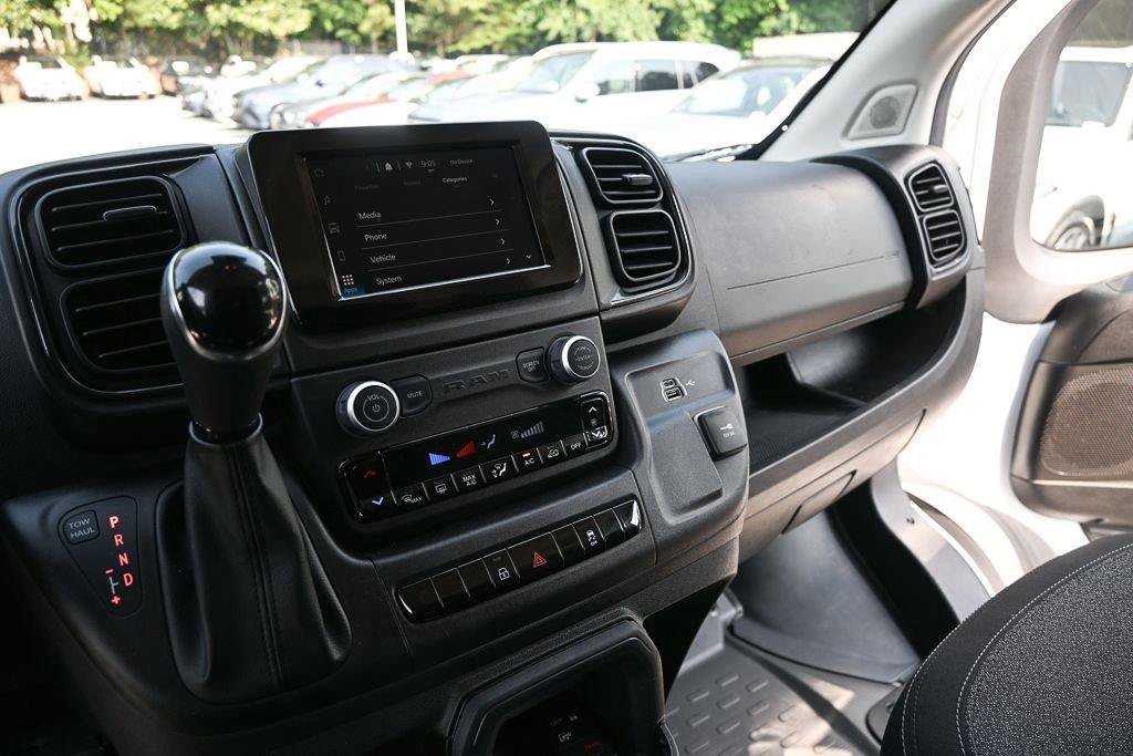 Used 2025 RAM ProMaster 2500 w/ U-Haul Equipment Group FWD image 15