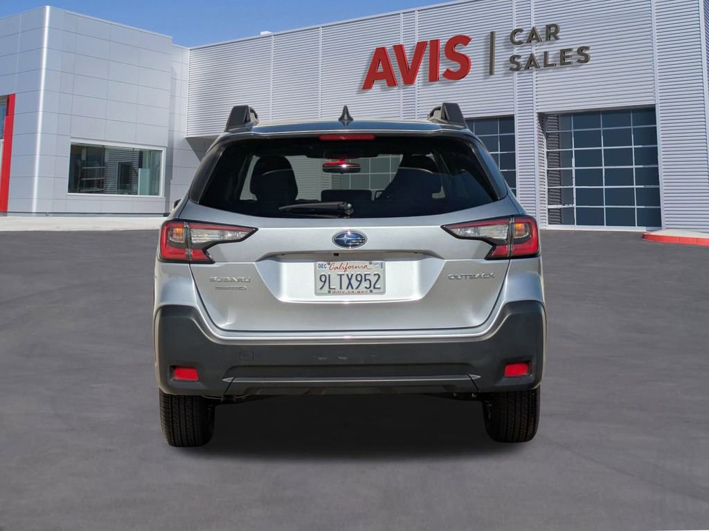 Used 2025 Subaru Outback Premium image 7