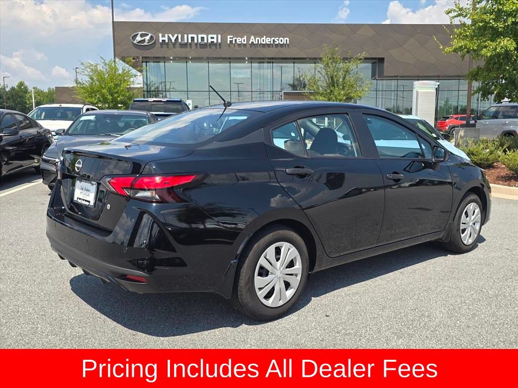 Used 2025 Nissan Versa S FWD image 3