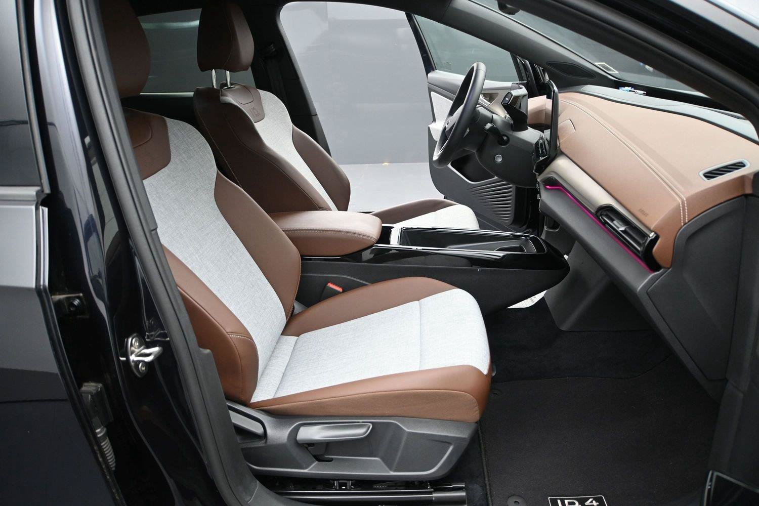 Certified 2024 Volkswagen ID.4 2WD image 19