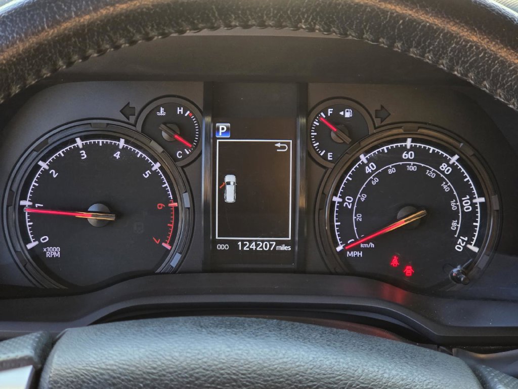 Used 2021 Toyota 4Runner SR5 RWD image 29
