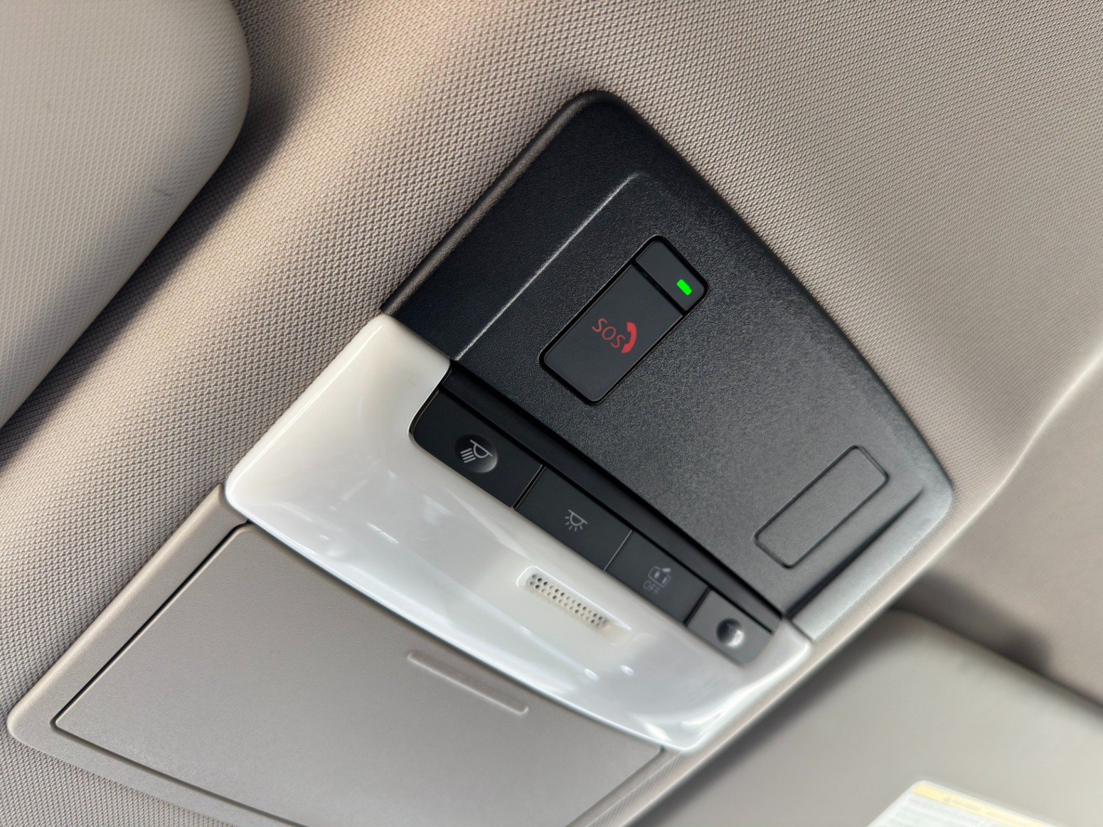 Used 2022 Nissan Rogue SV FWD image 27