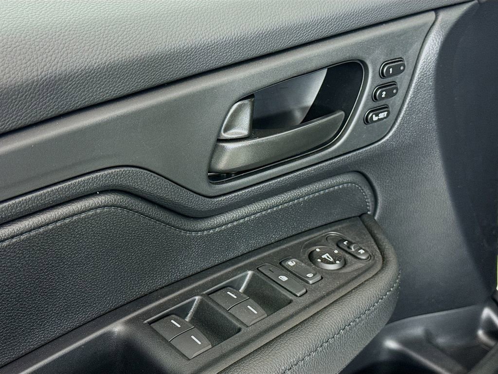 New 2026 Honda Odyssey Sport-L image 19