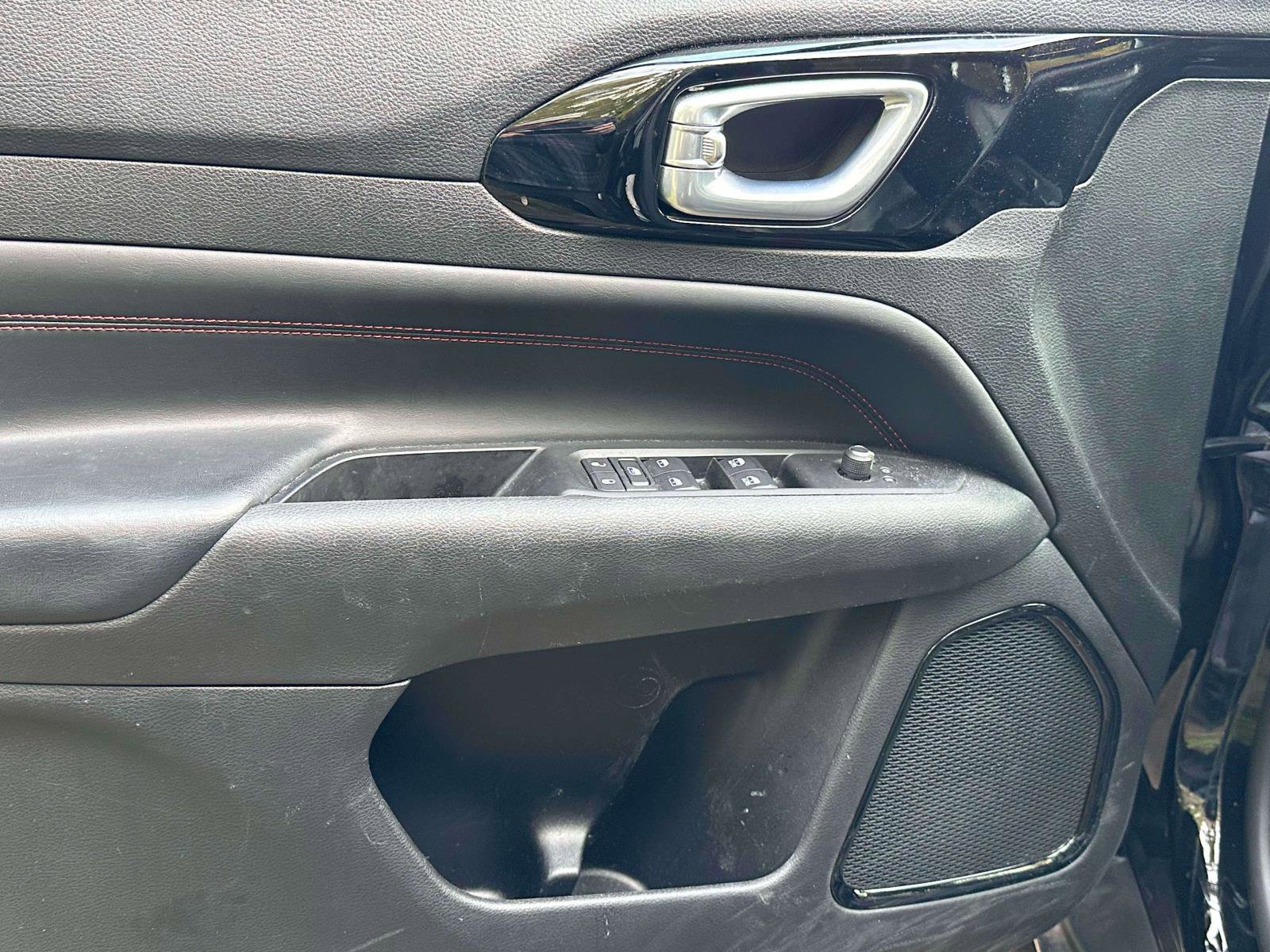 Used 2022 Jeep Compass Trailhawk w/ Trailhawk Convenience Group image 17