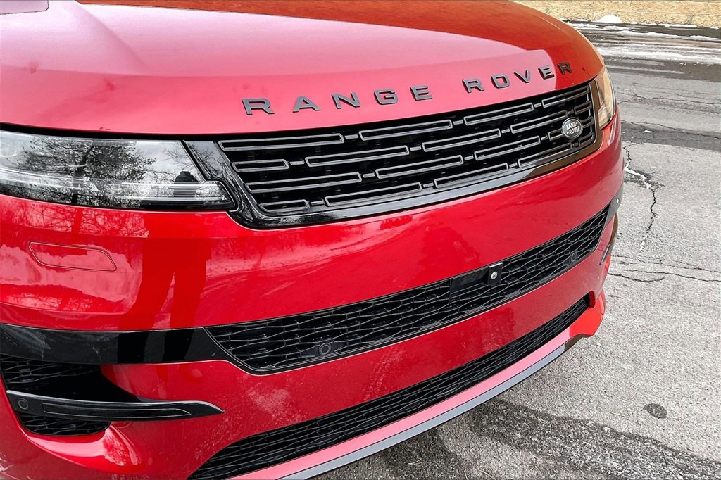 Used 2023 Land Rover Range Rover Sport SE Dynamic image 33