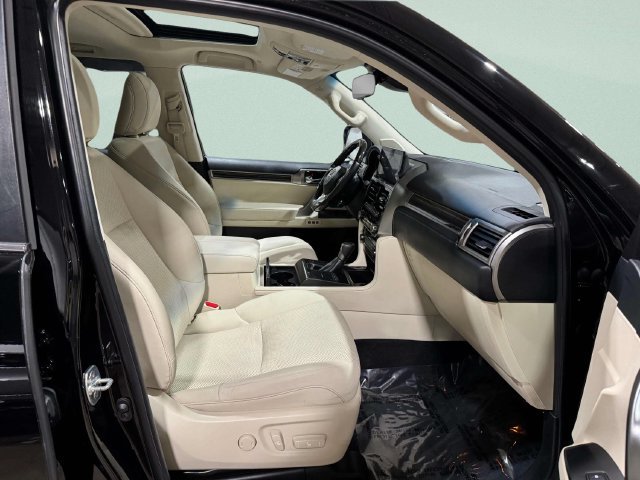 Certified 2023 Lexus GX 460 Premium w/ Premium Package AWD/4WD image 31