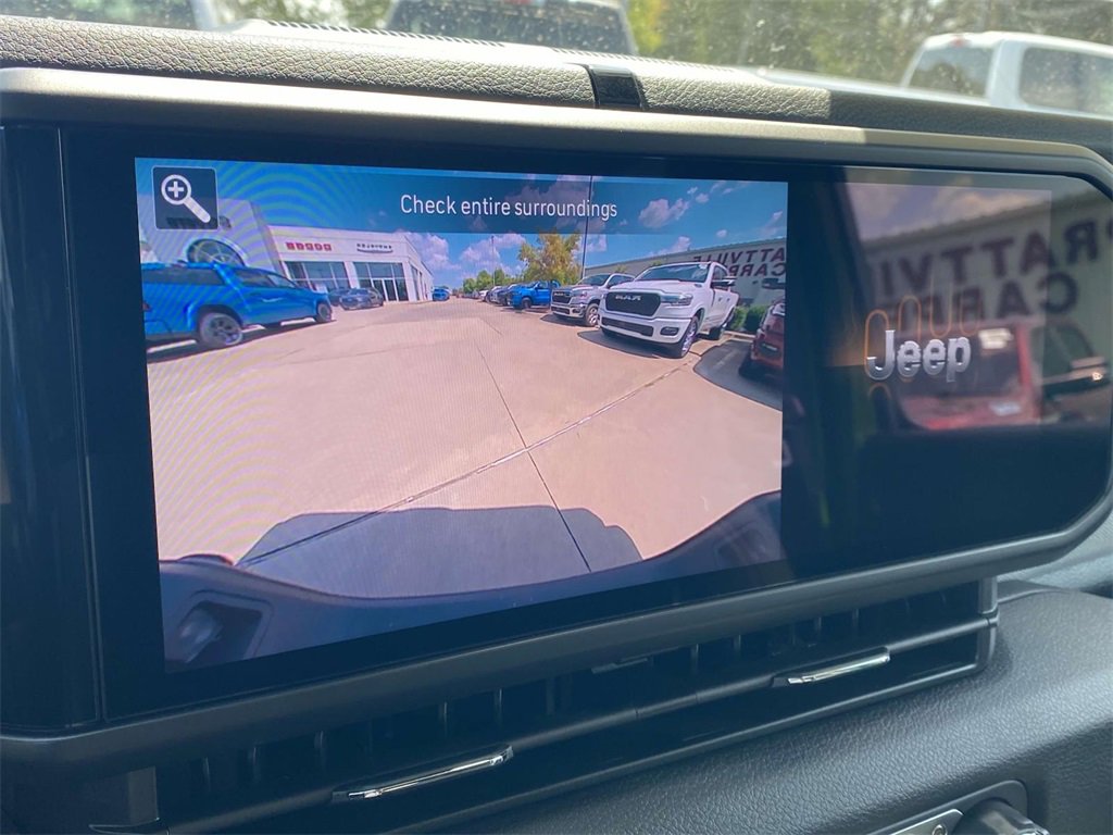 New 2025 Jeep Gladiator Sport image 43