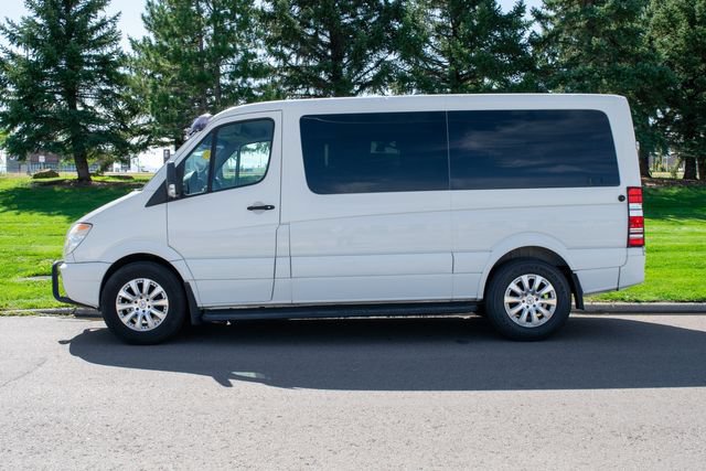 Used 2010 Mercedes-Benz Sprinter 2500 image 3