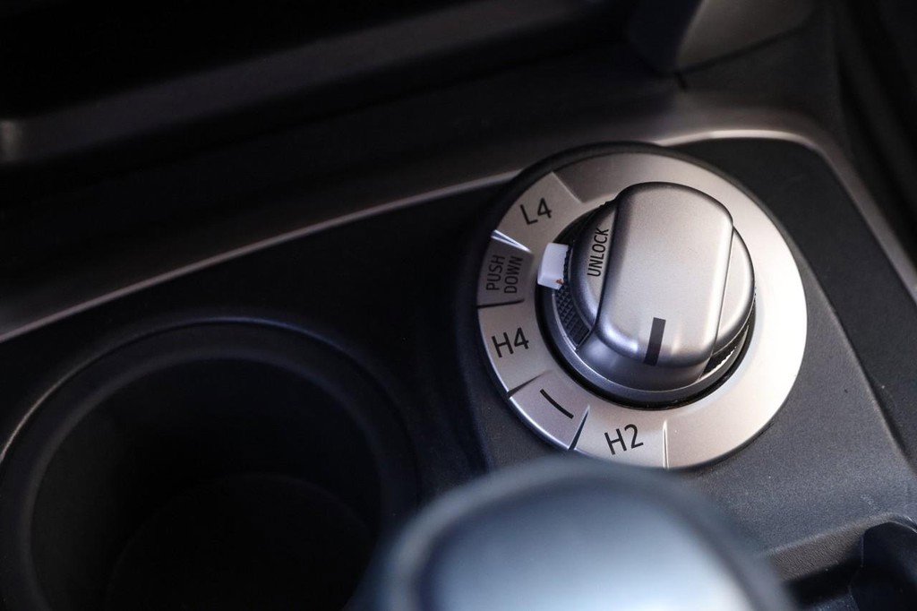 Used 2019 Toyota 4Runner SR5 Premium image 19