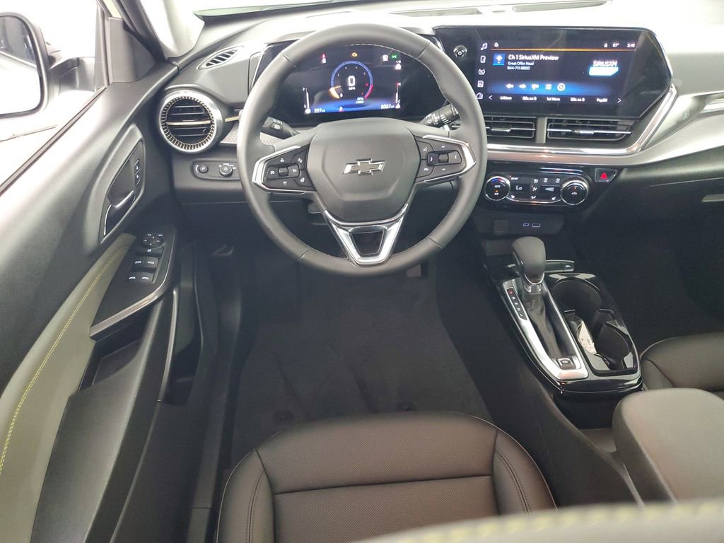 Used 2026 Chevrolet Trax ACTIV image 14