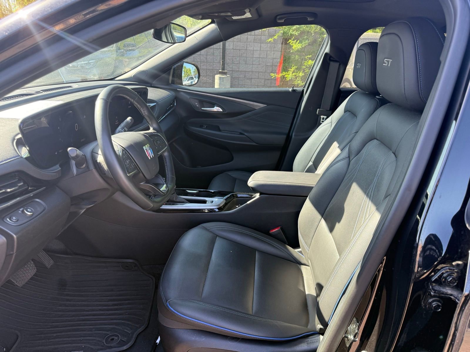 Used 2024 Buick Envista Sport Touring w/ Convenience I Package image 13