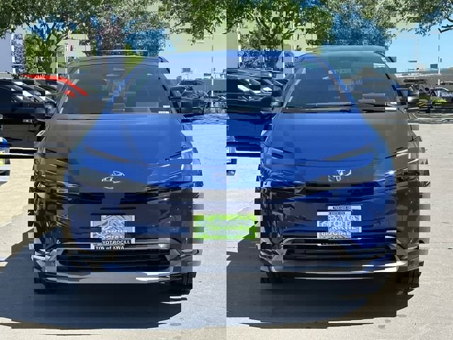 New 2026 Toyota Prius XLE image 7