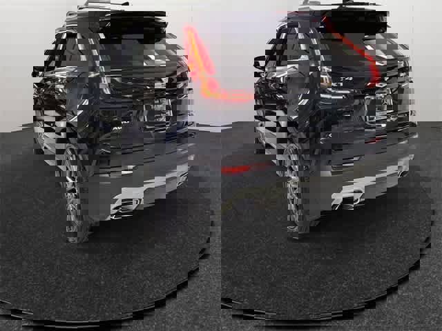 Used 2019 Cadillac XT4 Premium Luxury w/ Technology Package image 5