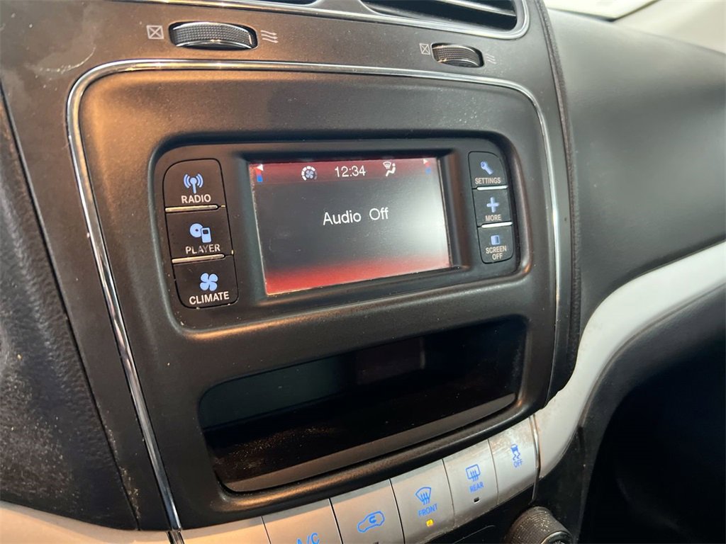 Used 2020 Dodge Journey SE w/ SE Popular Equipment Group image 13
