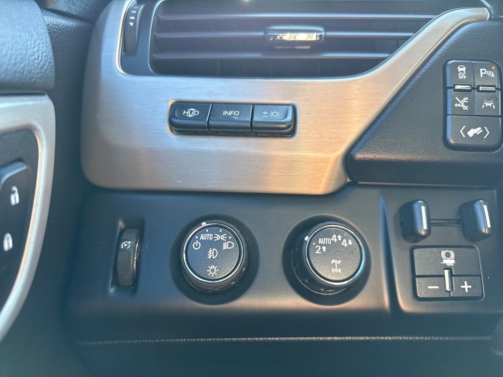 Used 2017 GMC Yukon Denali w/ Open Road Package image 26