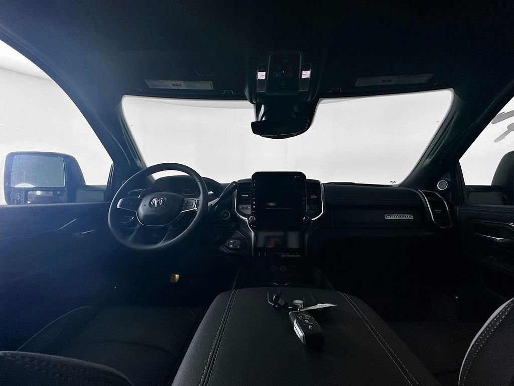 New 2025 RAM 3500 Laramie AWD/4WD image 9