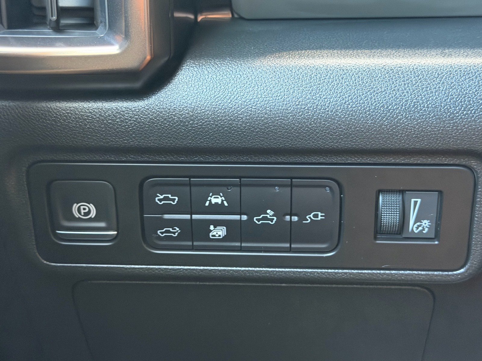 Used 2025 GMC Hummer EV 2X AWD/4WD image 29