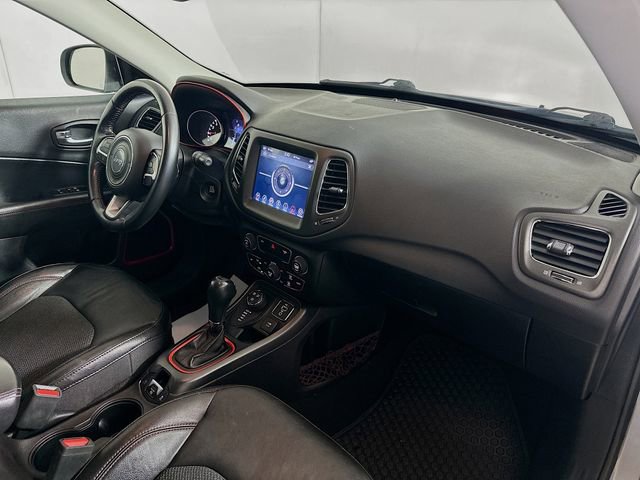 Used 2020 Jeep Compass Trailhawk image 27