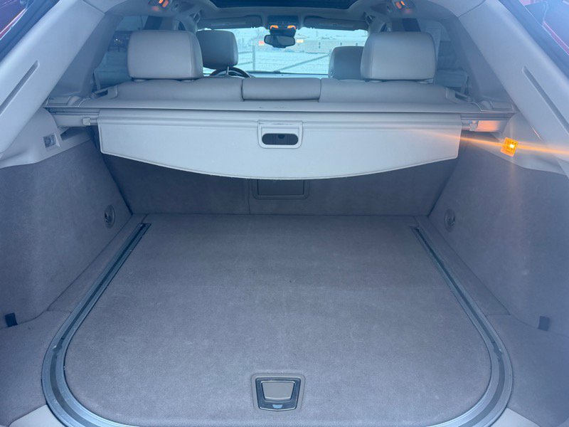 Used 2011 Cadillac SRX Luxury image 24