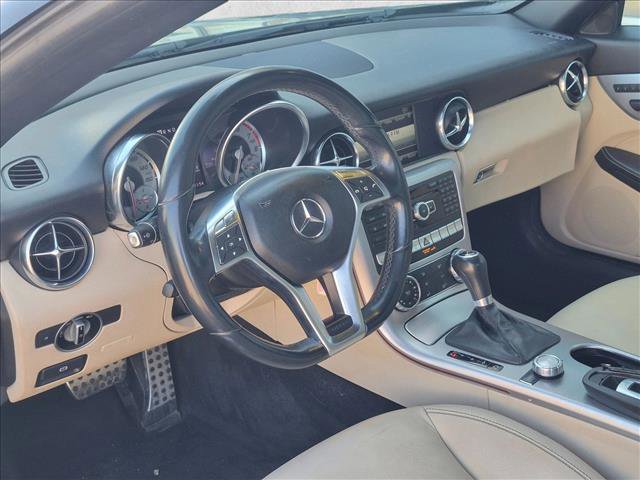 Used 2013 Mercedes-Benz SLK 250 image 10