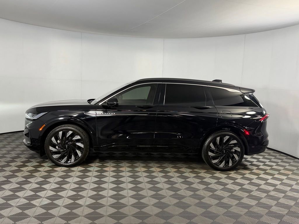 Used 2025 Lincoln Nautilus Black Label w/ Jet Appearance Package AWD/4WD image 11