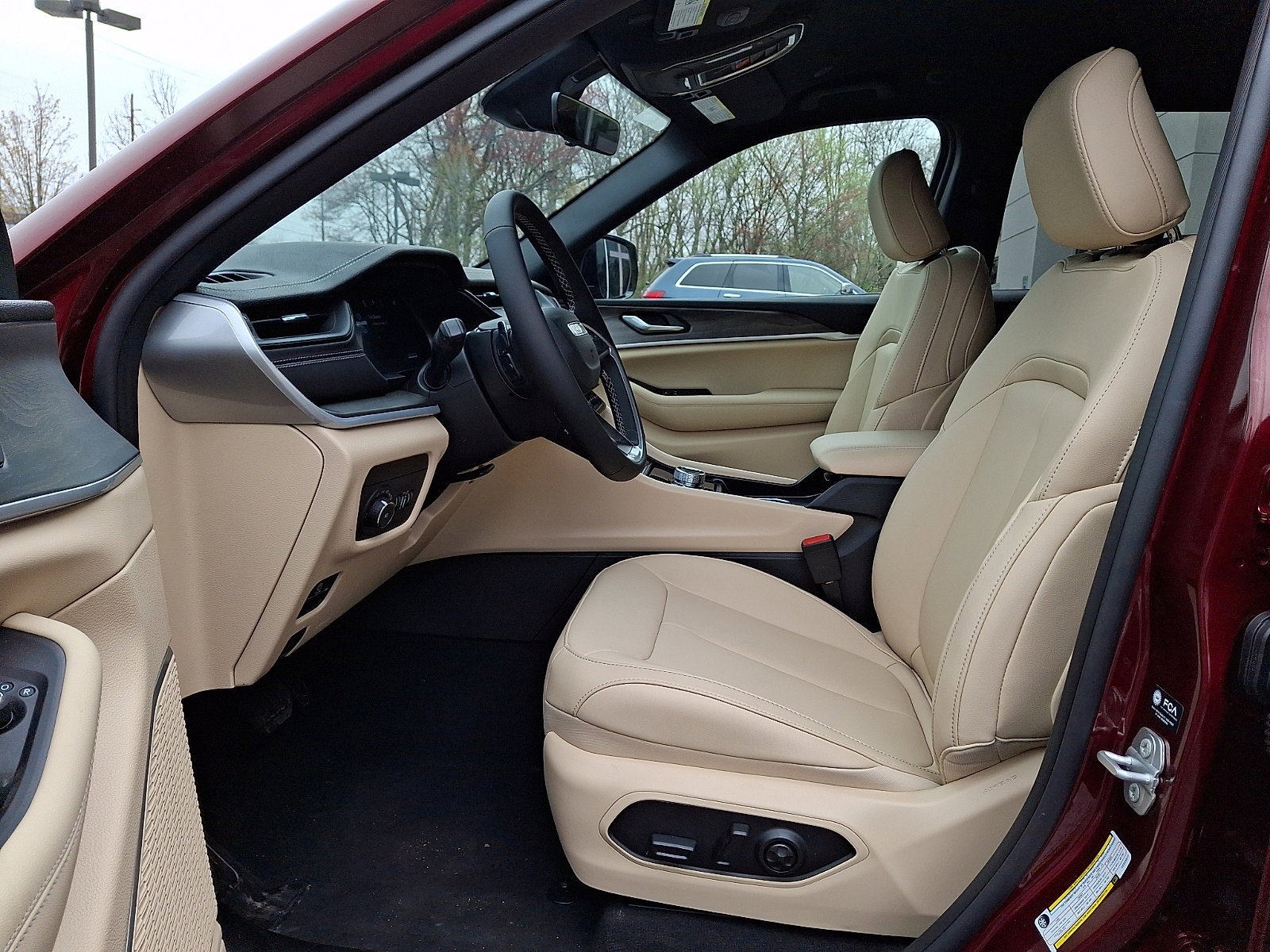 New 2026 Jeep Grand Cherokee Limited image 9