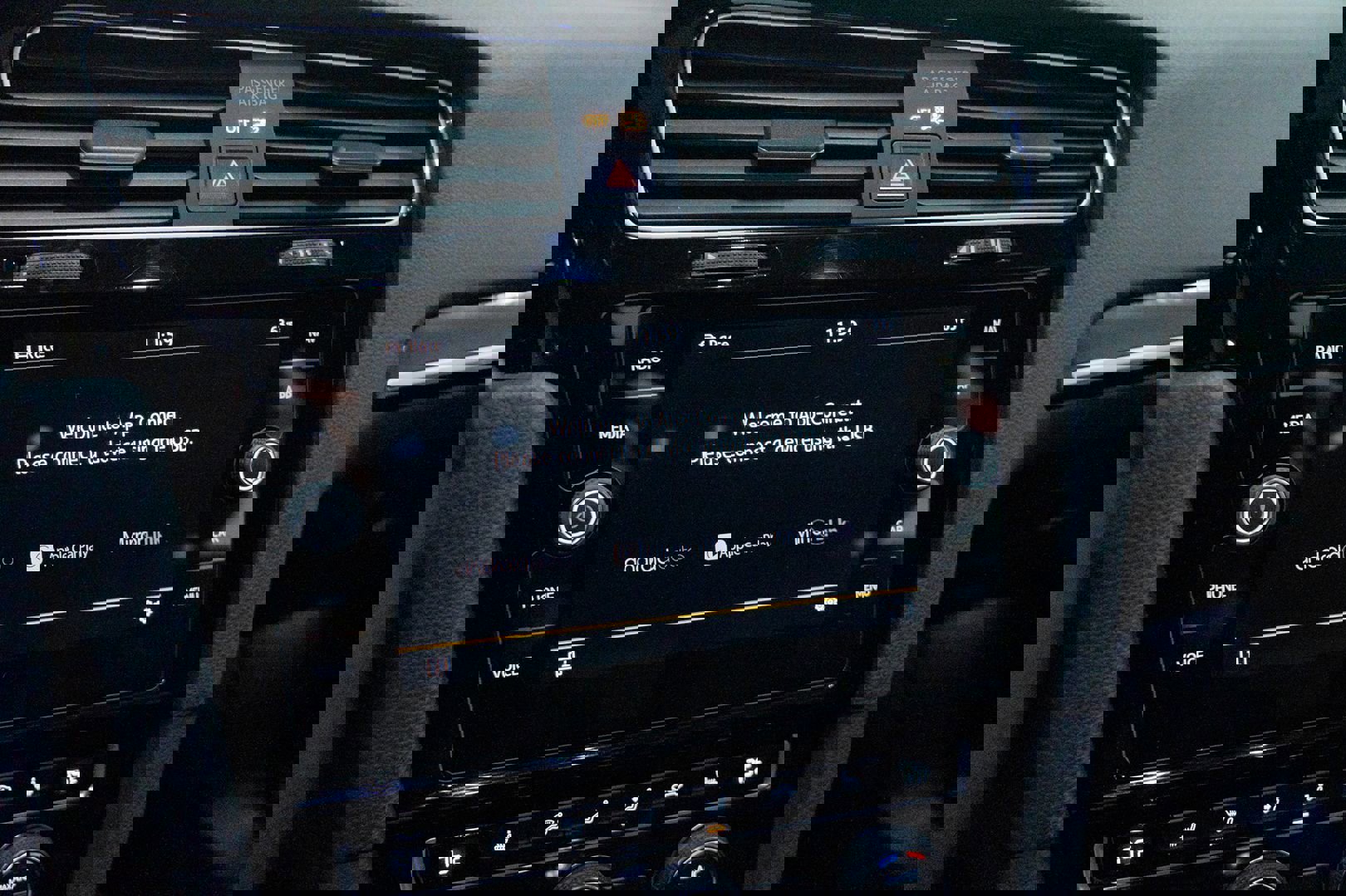 Used 2018 Volkswagen Golf 4-Door image 40