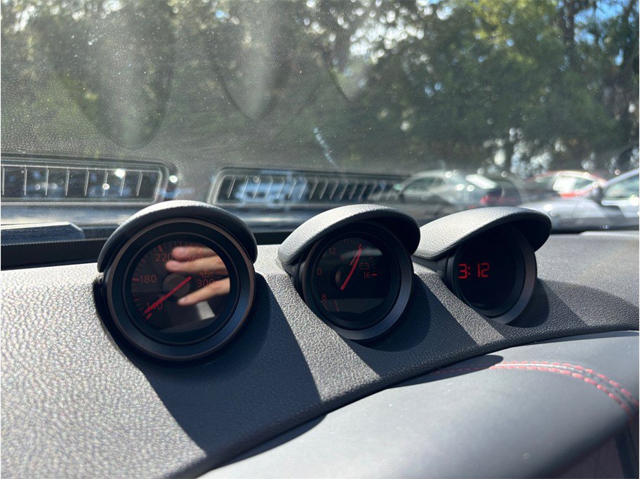 Used 2019 Nissan 370Z NISMO RWD image 30