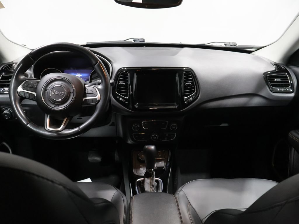 Used 2020 Jeep Compass Limited w/ Rear Convenience Group AWD/4WD image 17