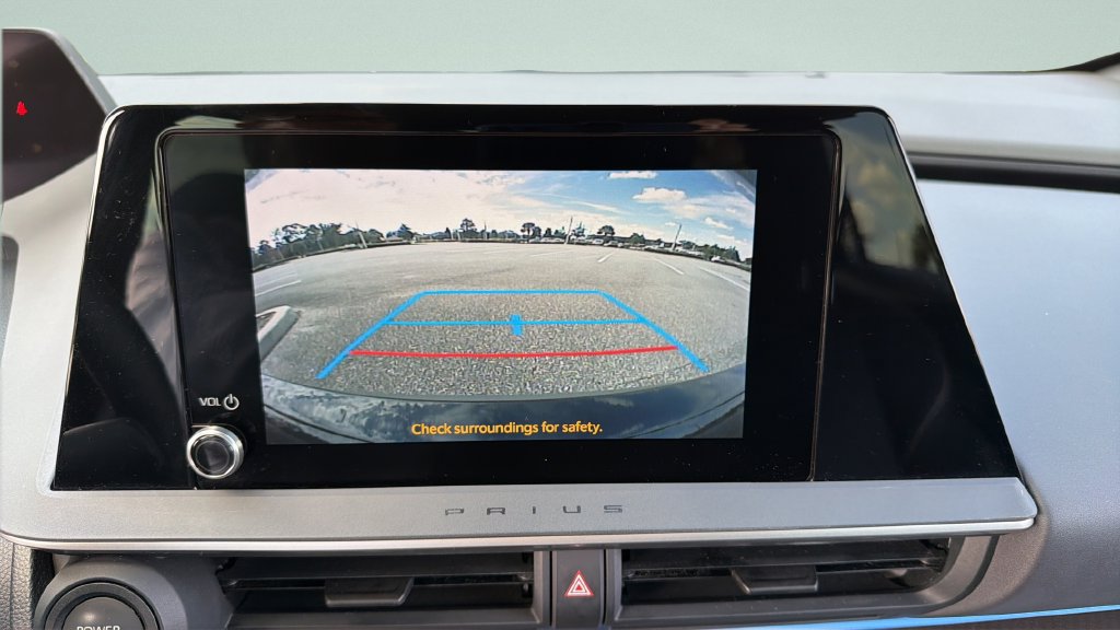 Used 2023 Toyota Prius XLE FWD image 15