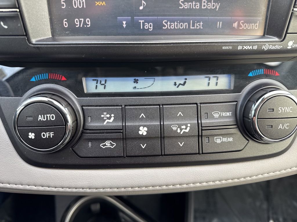 Used 2018 Toyota RAV4 Limited image 27