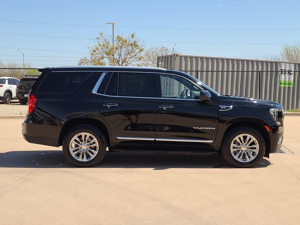 Used 2023 GMC Yukon SLT RWD image 4