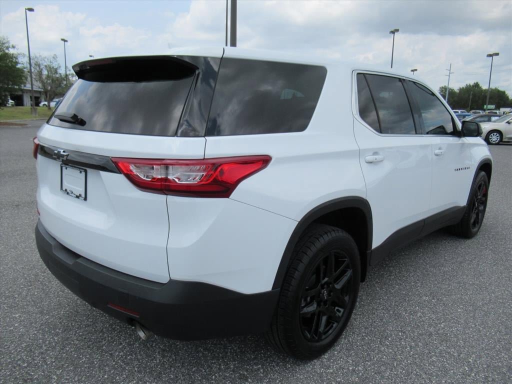 Used 2021 Chevrolet Traverse LS FWD image 7