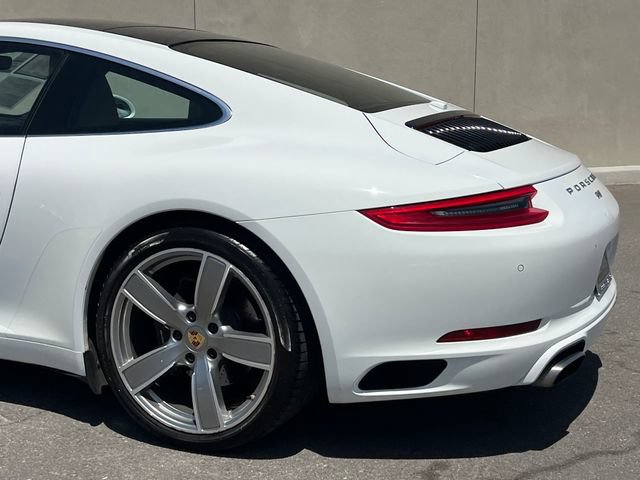 Used 2019 Porsche 911 Carrera RWD image 8
