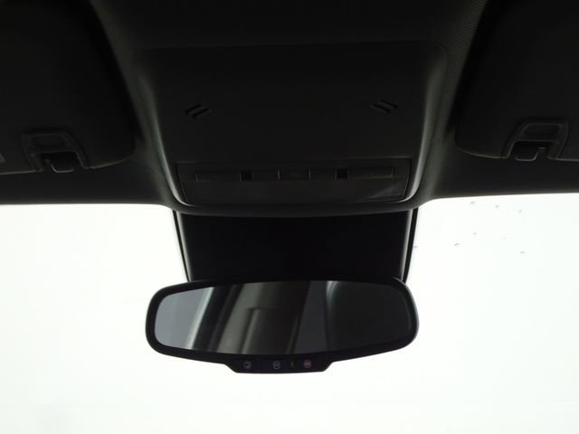 Used 2020 Chevrolet Trax LT w/ LT Convenience Package image 28