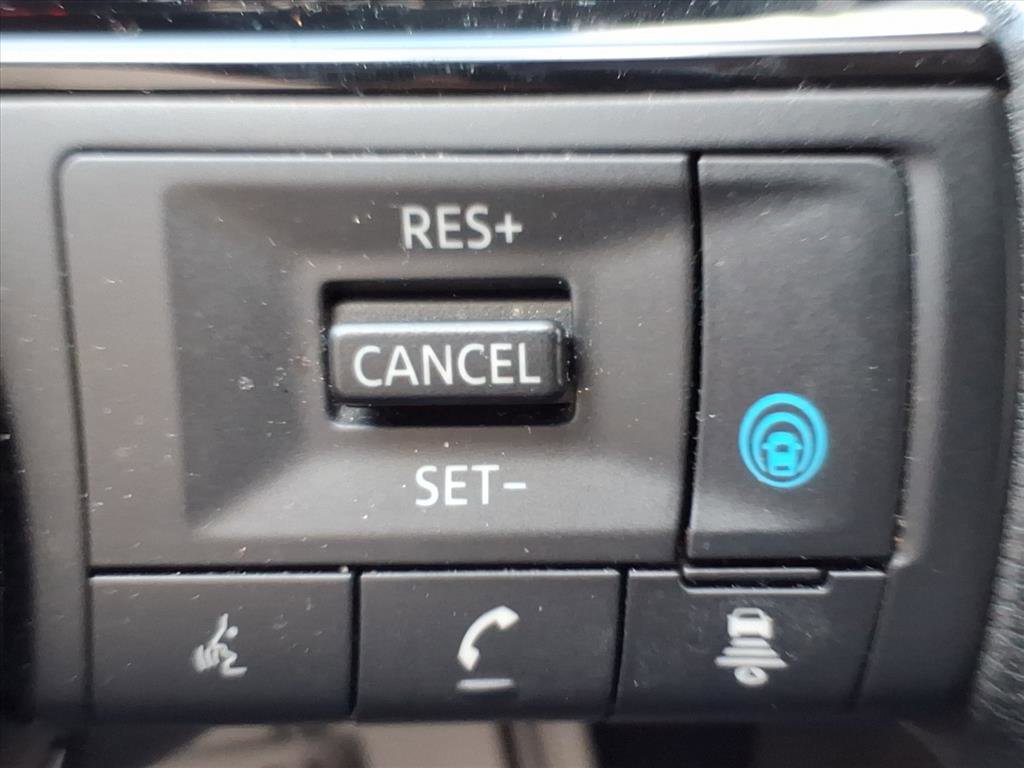 Certified 2021 Nissan Rogue SV image 30