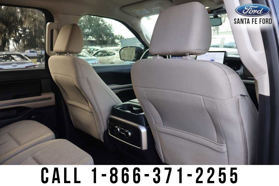Used 2024 Ford Expedition XLT image 23
