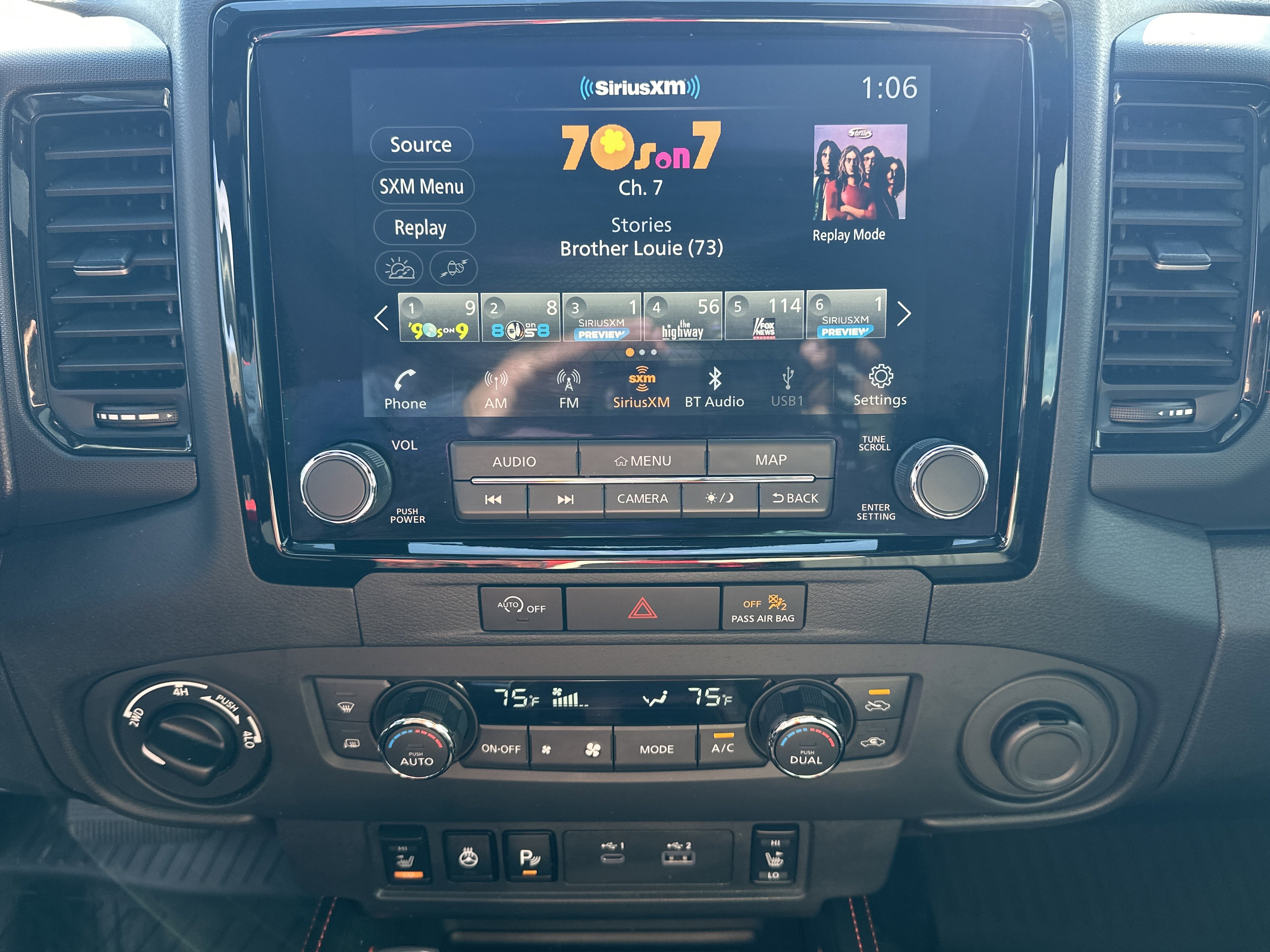 Used 2024 Nissan Frontier PRO-4X w/ Pro Premium Package image 29