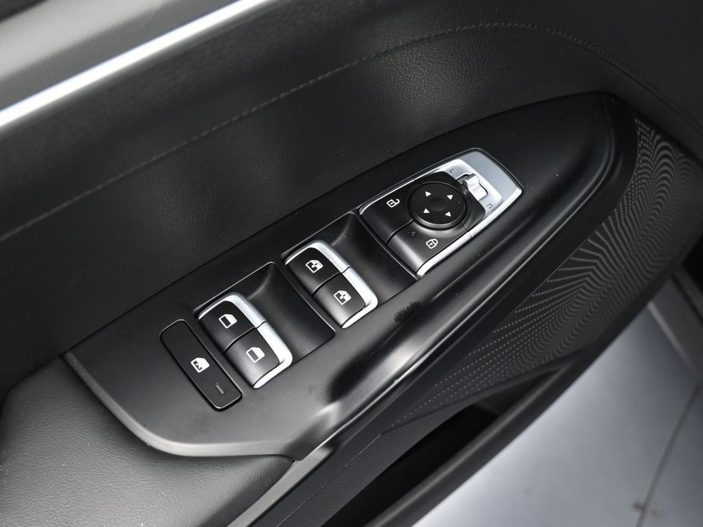 Used 2023 Kia K5 GT-Line image 17