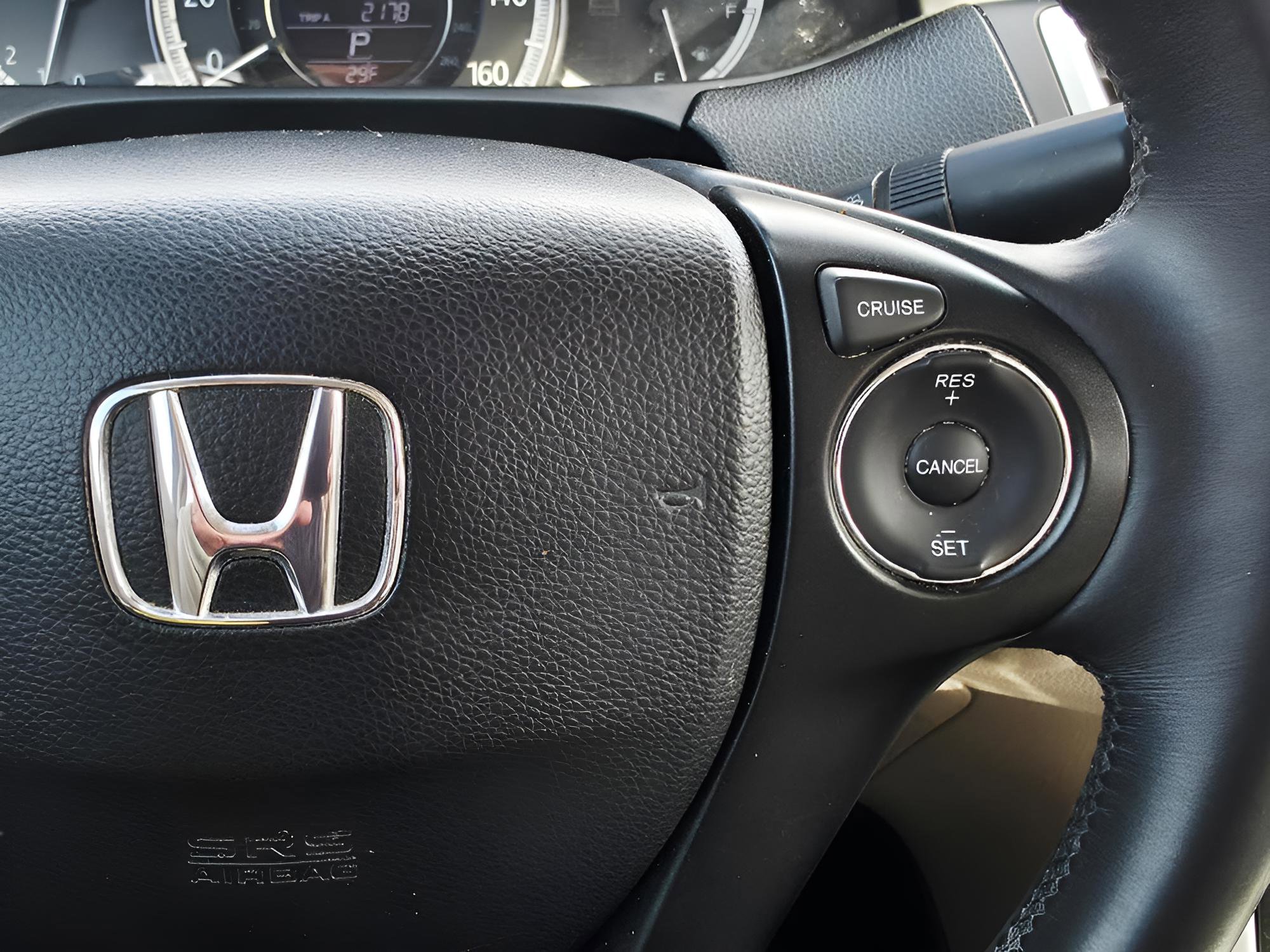 Used 2015 Honda Accord EX-L image 25