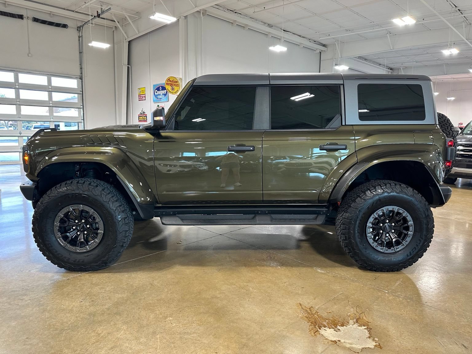 Used 2024 Ford Bronco Raptor w/ Interior Carbon Fiber Pack 6 AWD/4WD image 5