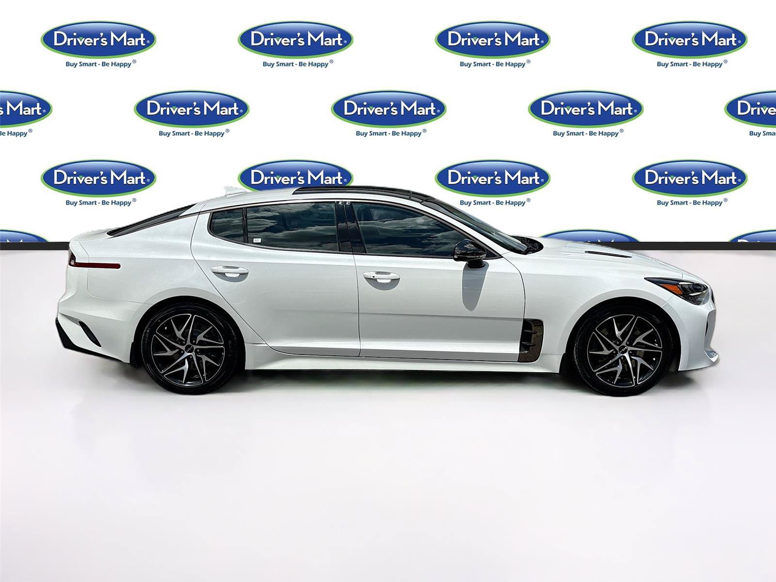 Used 2022 Kia Stinger GT-Line w/ Sun & Sound Package AWD/4WD image 8