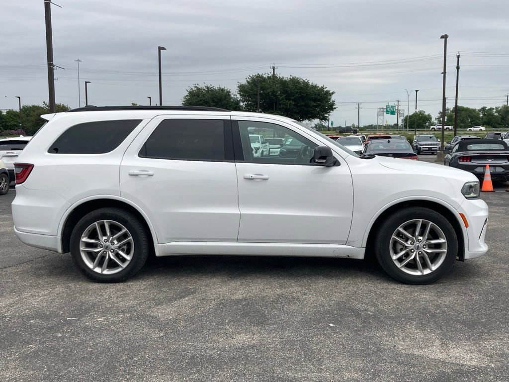 Used 2024 Dodge Durango GT RWD image 3