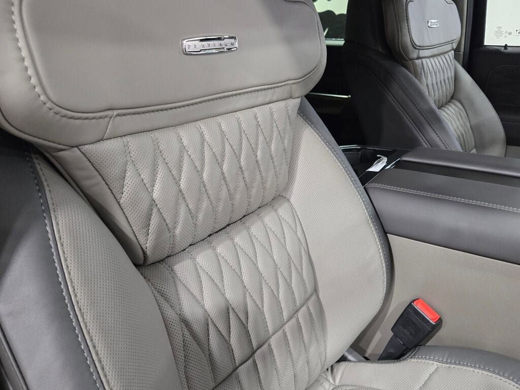 New 2026 Ford F450 Platinum w/ Platinum Plus Package image 9