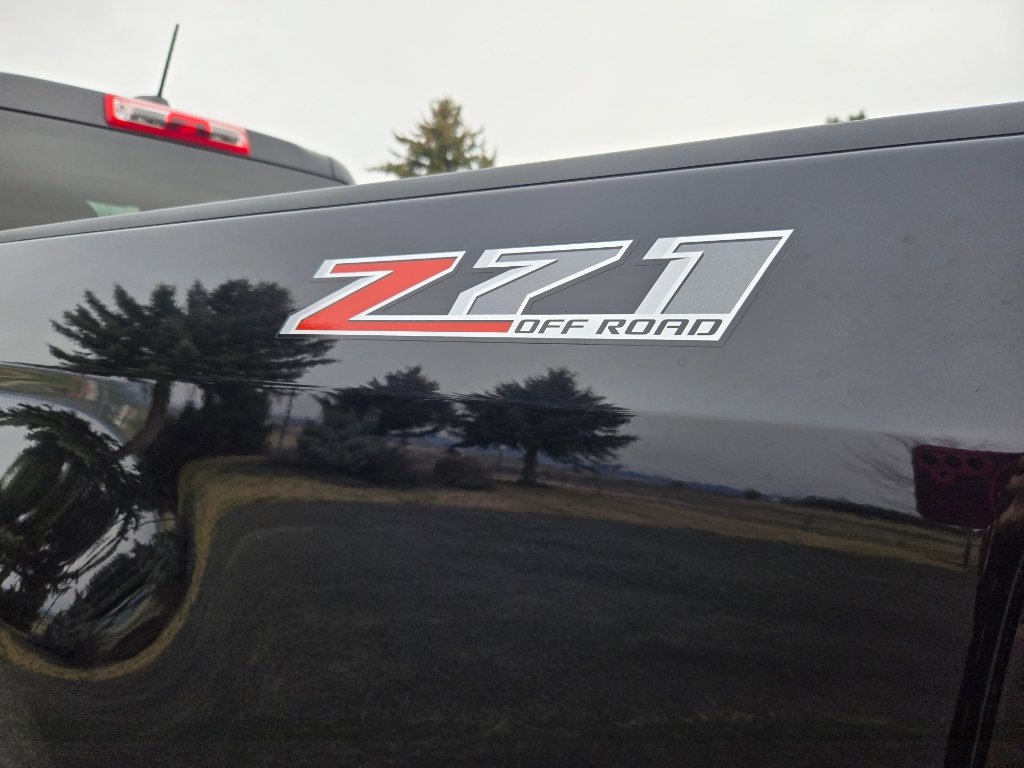 Used 2015 Chevrolet Colorado Z71 image 9